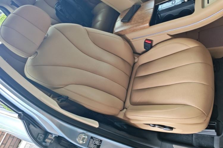 Used Hima AITO M7 2022 1.5T Four-Wheel Drive Luxury Edition Right Front Seat