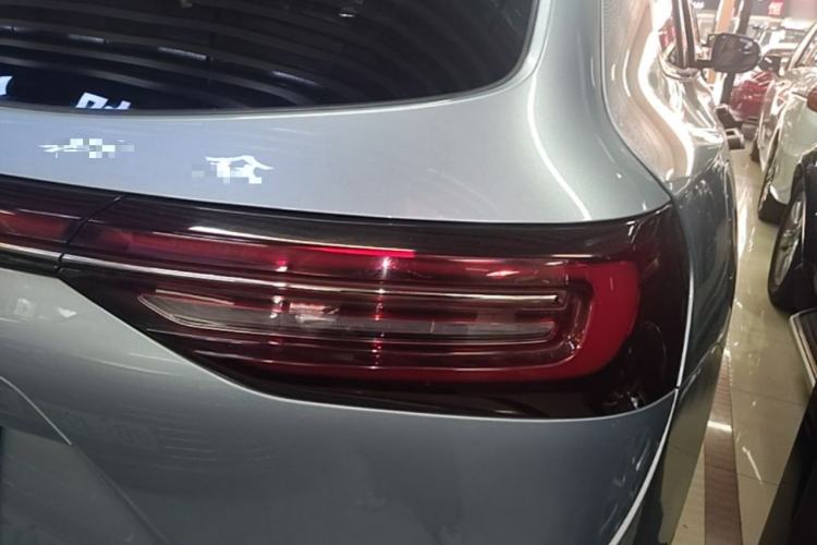 Used Hima AITO M7 2022 1.5T Four-Wheel Drive Luxury Edition Right Rear Taillight