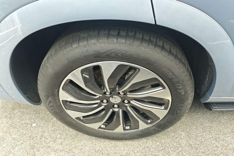 Used Hima AITO M7 2022 1.5T Four-Wheel Drive Luxury Edition Right Rear Wheel Hub