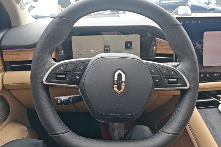 Used Hima AITO M7 2022 1.5T Four-Wheel Drive Luxury Edition Steering Wheel