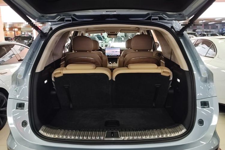 Used Hima AITO M7 2022 1.5T Four-Wheel Drive Luxury Edition Trunk