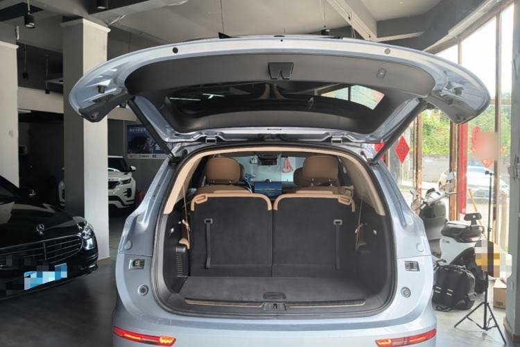 Used Hima AITO M7 2022 1.5T Four-Wheel Drive Luxury Edition Trunk