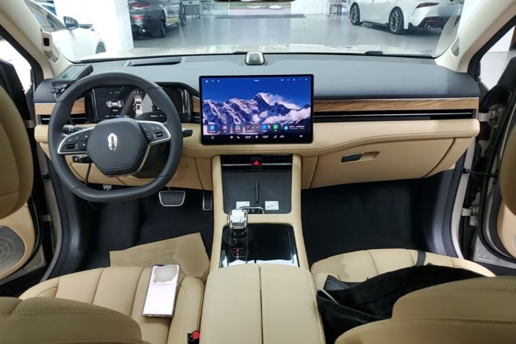 Used Hima AITO M7 2022 1.5T Four-Wheel Drive Luxury Edition Center Console