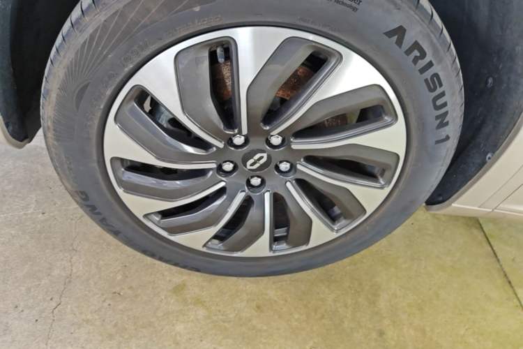 Used Hima AITO M7 2022 1.5T Rear-Drive Comfort Edition Exterior 4