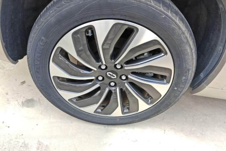 Used Hima AITO M7 2022 1.5T Rear-Drive Comfort Edition Exterior 5
