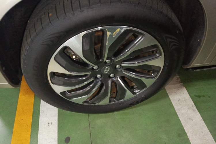 Used Hima AITO M7 2022 1.5T Rear-Drive Comfort Edition Exterior 7