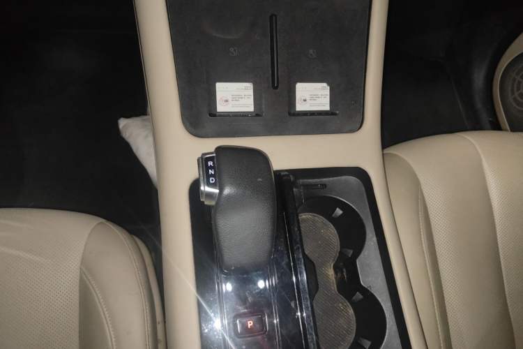 Used Hima AITO M7 2022 1.5T Rear-Drive Comfort Edition Gear Lever