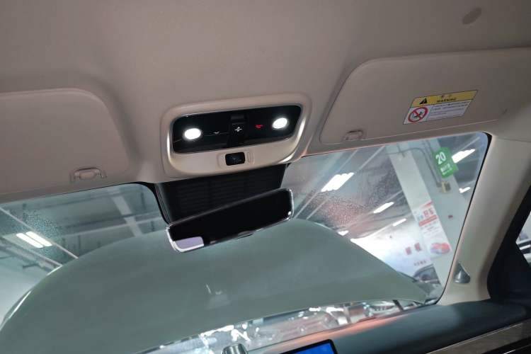 Used Hima AITO M7 2022 1.5T Rear-Drive Comfort Edition Headliner
