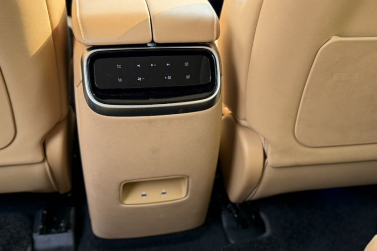 Used Hima AITO M7 2022 1.5T Rear-Drive Comfort Edition Interior 1