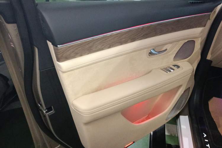 Used Hima AITO M7 2022 1.5T Rear-Drive Comfort Edition Interior 7