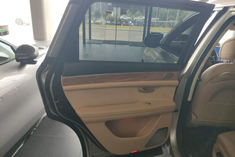 Used Hima AITO M7 2022 1.5T Rear-Drive Comfort Edition Interior 8