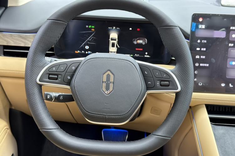 Used Hima AITO M7 2022 1.5T Rear-Drive Comfort Edition Interior 9