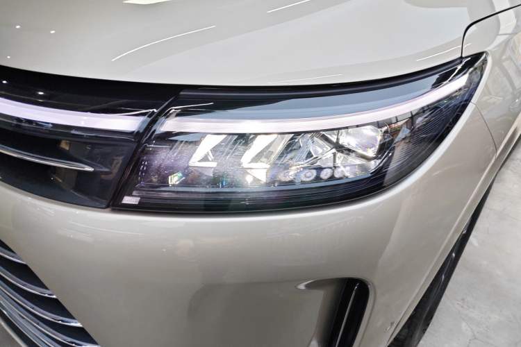 Used Hima AITO M7 2022 1.5T Rear-Drive Comfort Edition Left Front Headlight