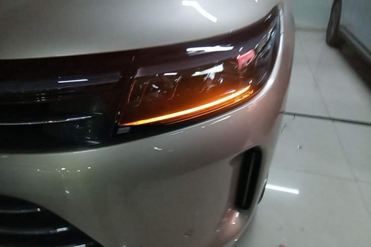 Used Hima AITO M7 2022 1.5T Four-Wheel Drive Luxury Edition Left Front Headlight