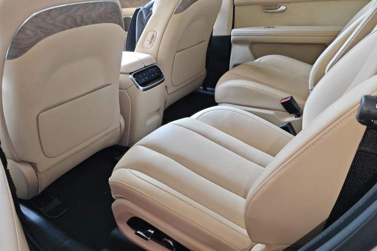 Used Hima AITO M7 2022 1.5T Rear-Drive Comfort Edition Left Rear Seat