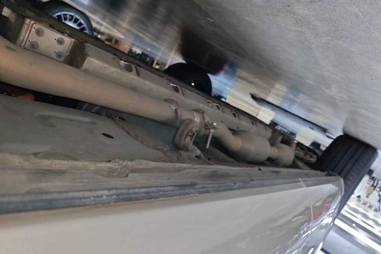 Used Hima AITO M7 2022 1.5T Rear-Drive Comfort Edition Left Side Sill