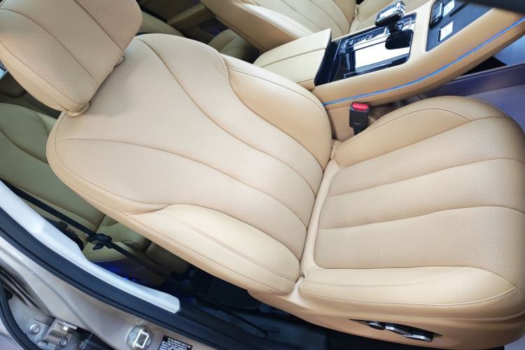 Used Hima AITO M7 2022 1.5T Rear-Drive Comfort Edition Right Front Seat