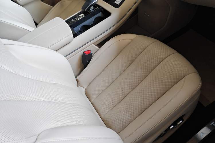 Used Hima AITO M7 2022 1.5T Rear-Drive Comfort Edition Right Front Seat