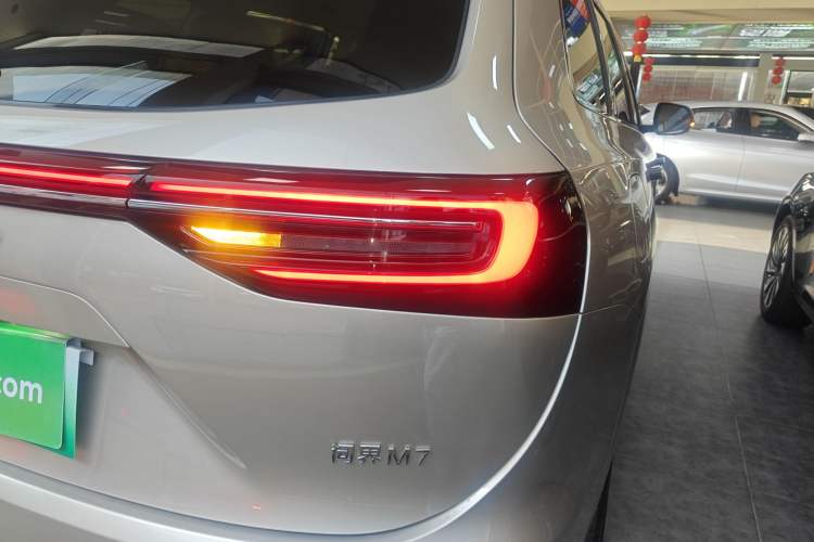 Used Hima AITO M7 2022 1.5T Rear-Drive Comfort Edition Right Rear Taillight