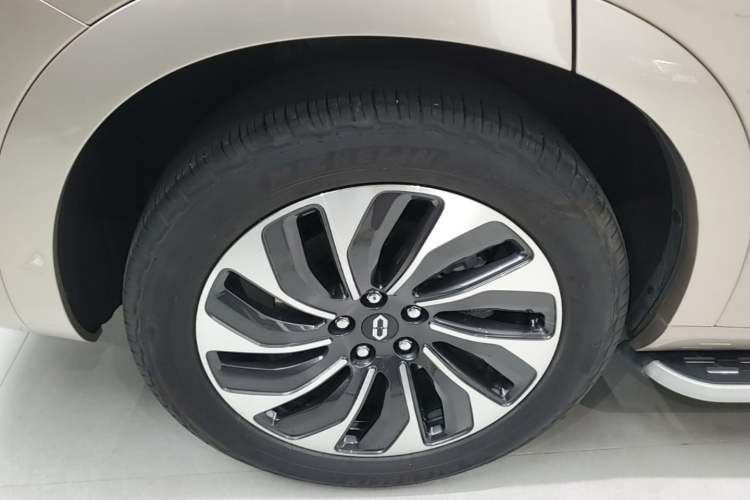 Used Hima AITO M7 2022 1.5T Four-Wheel Drive Luxury Edition Right Rear Wheel Hub