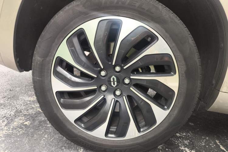 Used Hima AITO M7 2022 1.5T Rear-Drive Comfort Edition Right Rear Wheel Hub