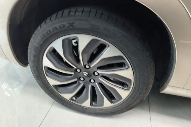 Used Hima AITO M7 2022 1.5T Four-Wheel Drive Luxury Edition Right Rear Wheel Hub
