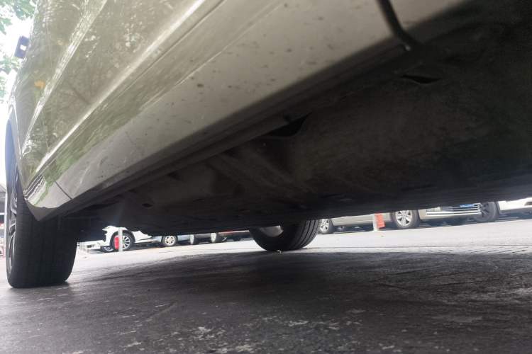 Used Hima AITO M7 2022 1.5T Rear-Drive Comfort Edition Right Side Sill