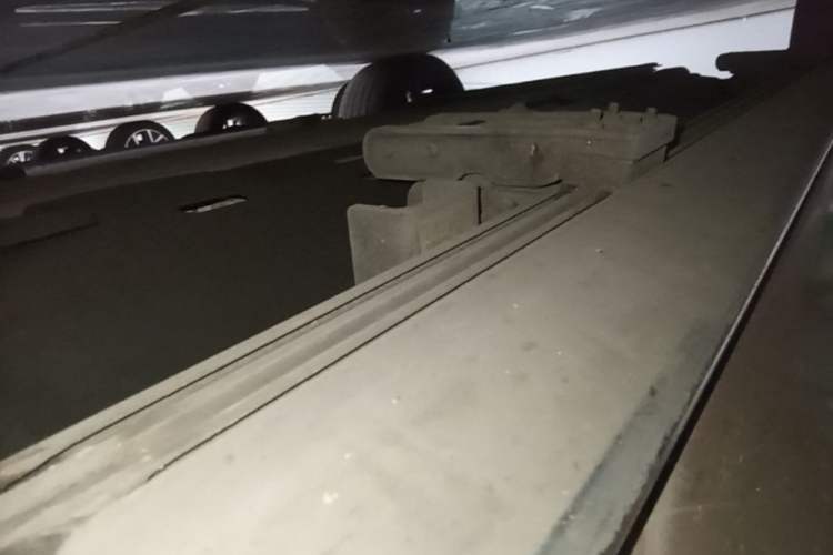 Used Hima AITO M7 2022 1.5T Four-Wheel Drive Luxury Edition Right Side Sill