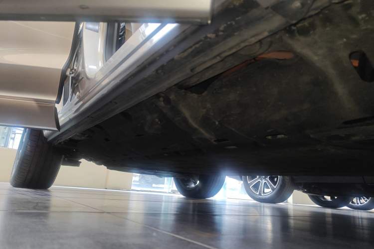 Used Hima AITO M7 2022 1.5T Rear-Drive Comfort Edition Right Side Sill