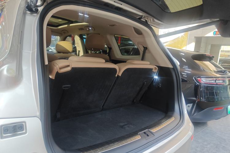 Used Hima AITO M7 2022 1.5T Rear-Drive Comfort Edition Trunk