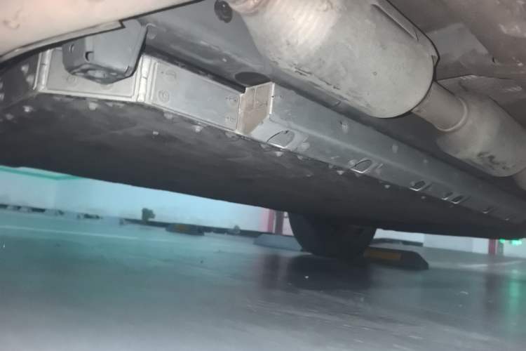 Used Hima AITO M7 2022 1.5T Four-Wheel Drive Flagship Edition Chassis Front Left