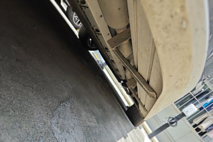 Used Hima AITO M7 2022 1.5T Rear-Drive Comfort Edition Chassis Front Left