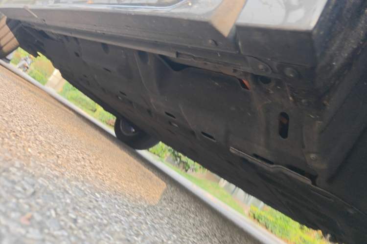 Used Hima AITO M7 2022 1.5T Rear-Drive Comfort Edition Chassis Front Right
