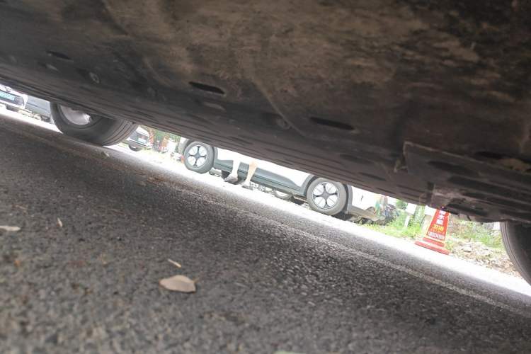 Used Hima AITO M7 2022 1.5T Four-Wheel Drive Luxury Edition Chassis Front Right
