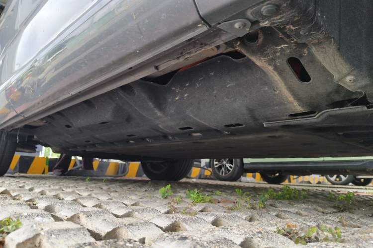 Used Hima AITO M7 2022 1.5T Four-Wheel Drive Luxury Edition Chassis Front Right
