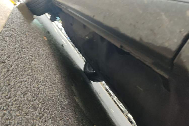 Used Hima AITO M7 2022 1.5T Four-Wheel Drive Luxury Edition Chassis Front Right
