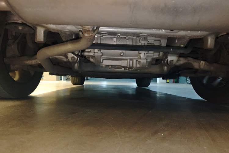 Used Hima AITO M7 2022 1.5T Four-Wheel Drive Luxury Edition Chassis Rear