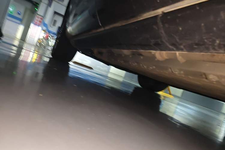 Used Hima AITO M7 2022 1.5T Four-Wheel Drive Luxury Edition Chassis Rear Left