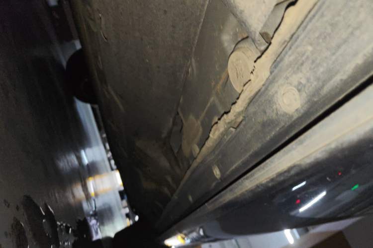 Used Hima AITO M7 2022 1.5T Four-Wheel Drive Luxury Edition Chassis Rear Right
