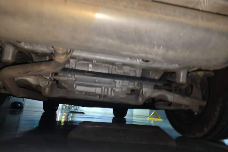 Used Hima AITO M7 2022 1.5T Four-Wheel Drive Luxury Edition Chassis Rear