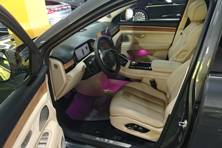 Used Hima AITO M7 2022 1.5T Four-Wheel Drive Luxury Edition Driver Seat