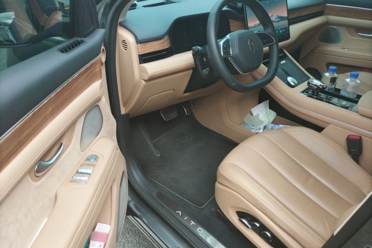 Used Hima AITO M7 2022 1.5T Four-Wheel Drive Luxury Edition Driver Seat