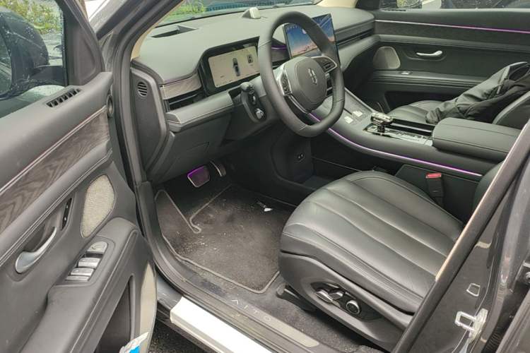 Used Hima AITO M7 2022 1.5T Four-Wheel Drive Luxury Edition Driver Seat