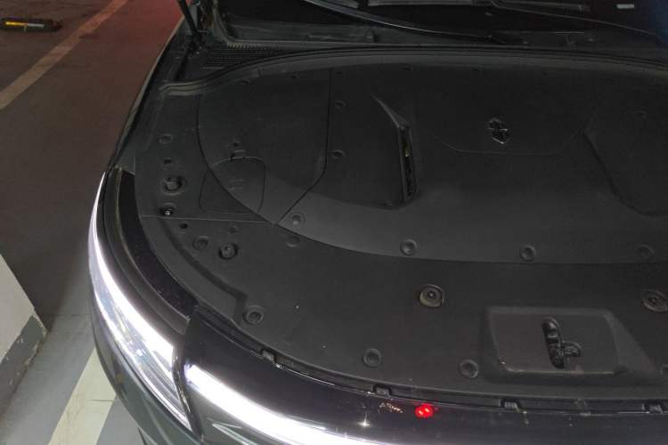 Used Hima AITO M7 2022 1.5T Four-Wheel Drive Luxury Edition Engine Bay Right