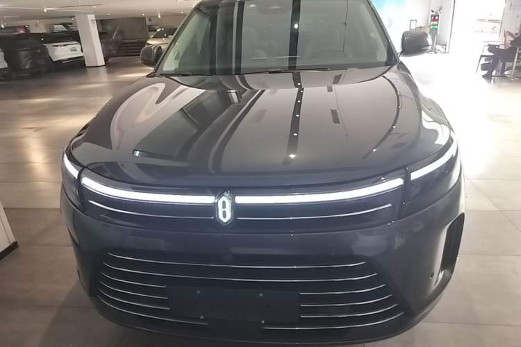 Used Hima AITO M7 2022 1.5T Four-Wheel Drive Luxury Edition Front