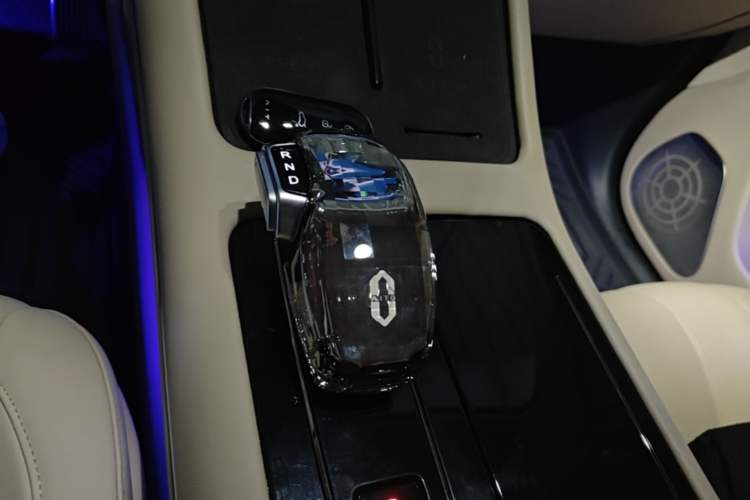 Used Hima AITO M7 2022 1.5T Rear-Drive Comfort Edition Gear Lever