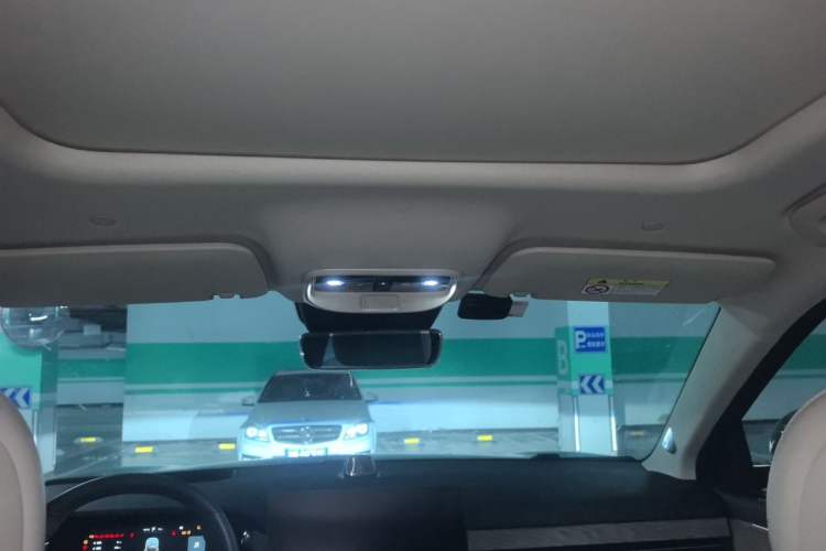 Used Hima AITO M7 2022 1.5T Four-Wheel Drive Flagship Edition Headliner