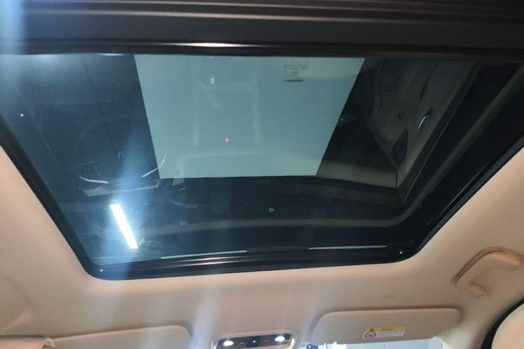 Used Hima AITO M7 2022 1.5T Four-Wheel Drive Luxury Edition Headliner