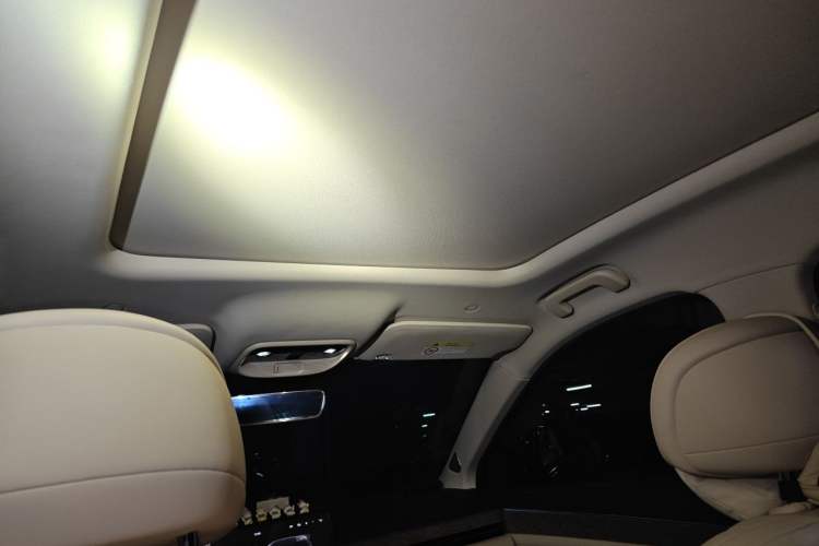Used Hima AITO M7 2022 1.5T Four-Wheel Drive Luxury Edition Headliner