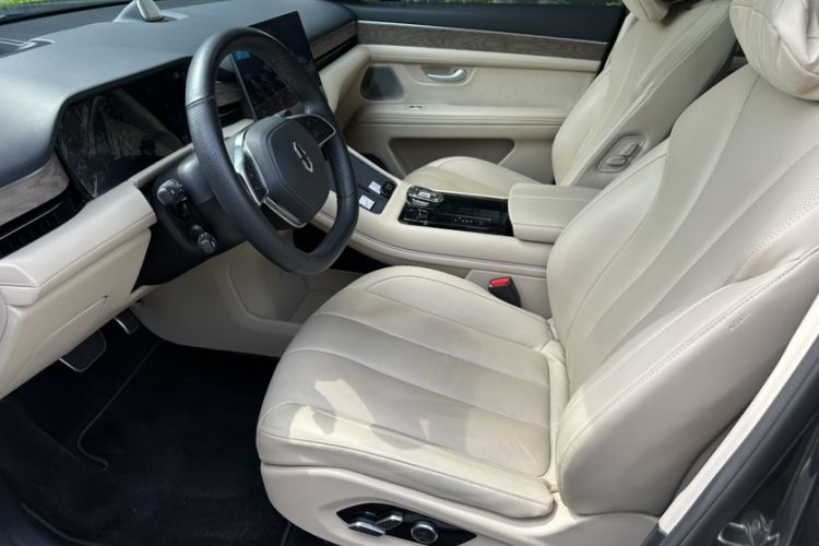 Used Hima AITO M7 2022 1.5T Four-Wheel Drive Flagship Edition Interior 1